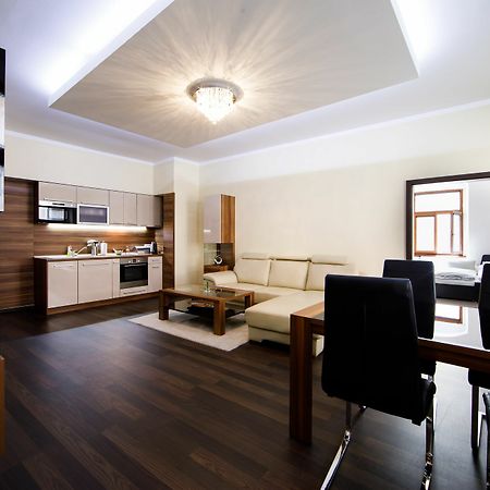 Aplend City Apartments Na Vrsku Братислава Экстерьер фото