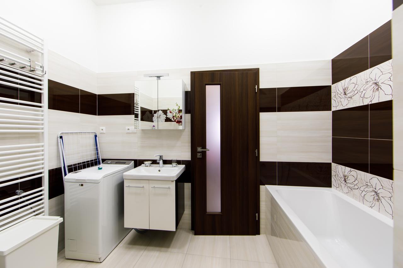 Aplend City Apartments Na Vrsku Братислава Экстерьер фото
